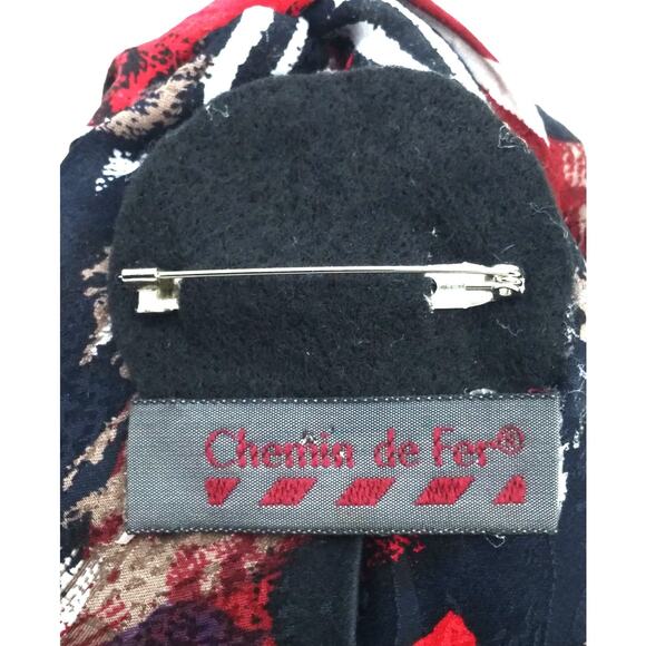 Artisan Black Silk Tie Brooch Pin Chemin de Fer Upcycled Floral Vintage Red Bead - Picture 4 of 11